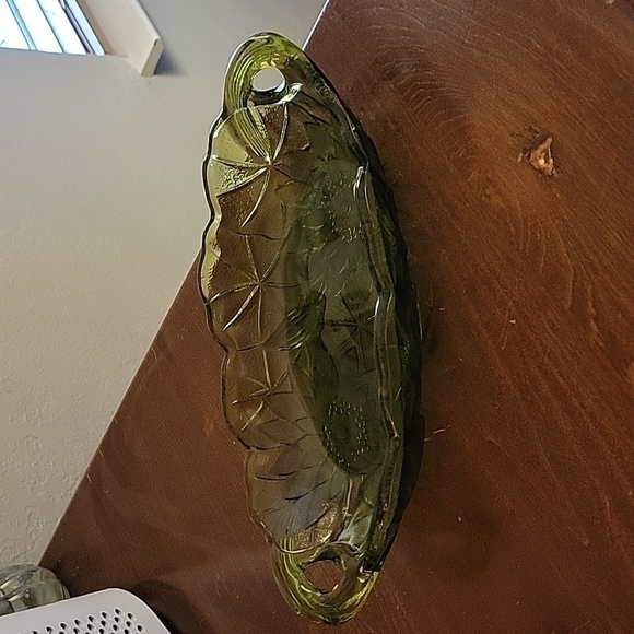 VTG 1960s Avocado Green Indiana Cut Glass Lily Pons Dish - Picture 5 of 7